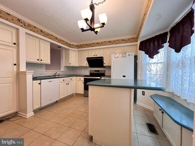 12423 Sky Blue Dr, Germantown, MD 20874 - photo 7