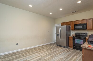 165 Schneider Blvd_-3
