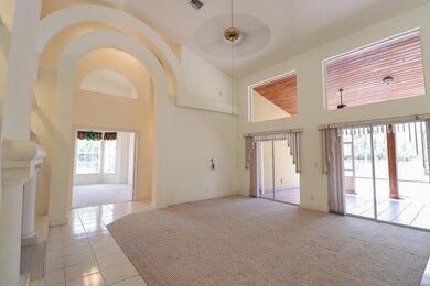 06-Family Room