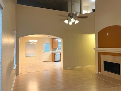 1905 Creek Run Dr, Pearland, TX 77584 - photo 3