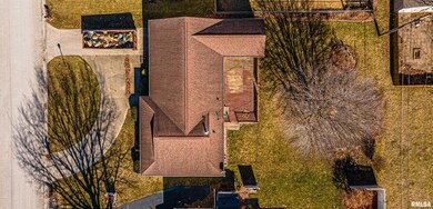 1510 Rutledge Dr, Lincoln, IL 62656 - photo 4