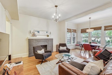 733 W Buckingham Place unit 13, Chicago, IL 60657 - photo 6