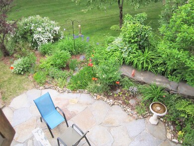 110 Arbor Hill Common unit 24, Brattleboro, VT 05301 - photo 3