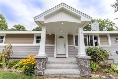 9 Suzanne Dr, Portsmouth, NH 03801 - photo 2