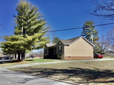 401 S Hillcrest Dr, Shelbyville, TN 37160 - photo 4