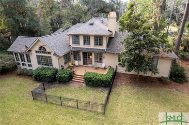 Gorgeous home with fenced space for pets or kids