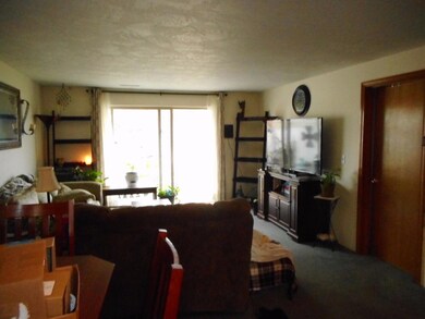 1052 Glengrove Ave, Central Point, OR 97502 - photo 3