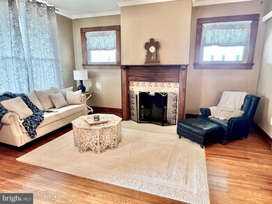 102 S High St, Edinburg, VA 22824 - photo 6