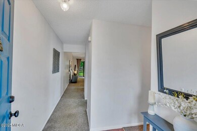 05 - Foyer