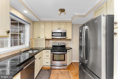 5859 Edgehill Dr, Alexandria, VA 22303 - photo 7