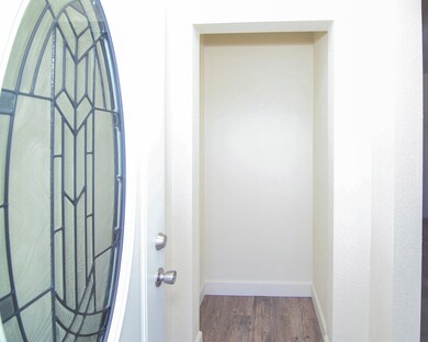 1054 W Hickory Ave, Duncan, OK 73533 - photo 6