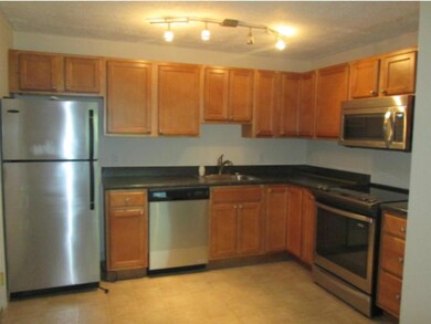 545 Calef Rd unit 27, Manchester, NH 03103 - photo 5