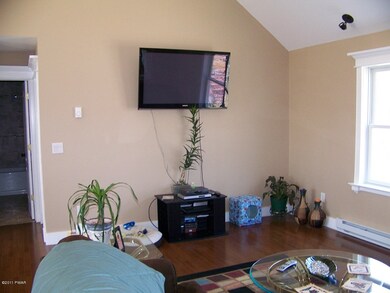 254 Locust Dr, Milford, PA 18337 - photo 5