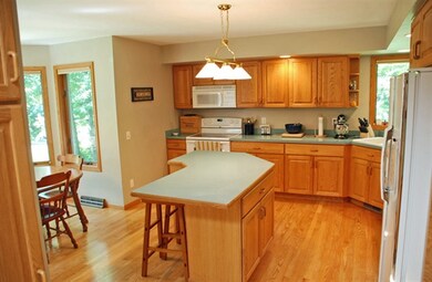 5584 Winsome Way, Fitchburg, WI 53575 - photo 6