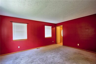 833 Sherwood Dr, Aurora, OH 44202 - photo 4