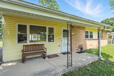 2719 Belfast Dr, Fort Wayne, IN 46805 - photo 3