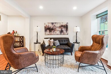 1637 Fieldthorn Dr, Reston, VA 20194 - photo 5