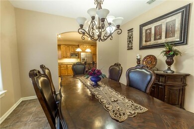 811 N Tierra Dr, Pharr, TX 78577 - photo 5
