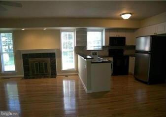 9416 Vineyard Haven Dr, Montgomery Village, MD 20886 - photo 5