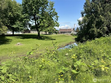 124 Columbia St, Sumas, WA 98295 - photo 4