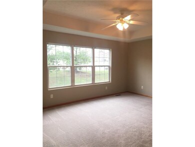 9085 W Windsor Dr, Olmsted Falls, OH 44138 - photo 4