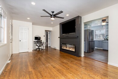 1005 Plaza Dr, Joliet, IL 60435 - photo 7