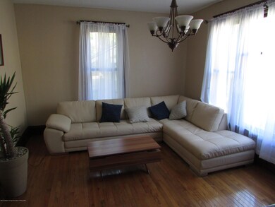 1126 W Ottawa St, Lansing, MI 48915 - photo 4