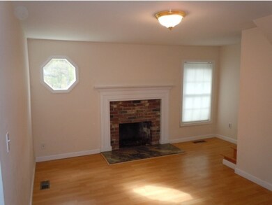 22 Milford St, Amherst, NH 03031 - photo 6