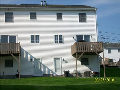 105 Scenery Ln, Johnston, RI 02919 - photo 3