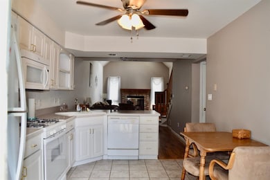 9524 Crown Commons Dr, Crown Point, IN 46307 - photo 4