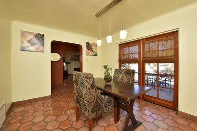 Dining 1