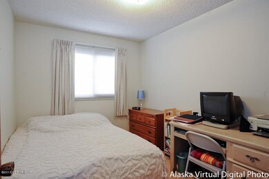 276 Fall Leaf Cir, Anchorage, AK 99504 - photo 7