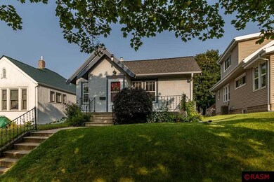 910 910 N 2nd St, Mankato, MN 56001 - photo 2