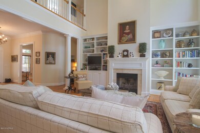 1460 Quadrant Cir-large-013-55-Living Ro