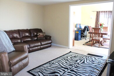 2434 Alma Rd, Halethorpe, MD 21227 - photo 2