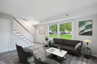 1362 S Glen Cir unit B, Aurora, IL 60506 - photo 4