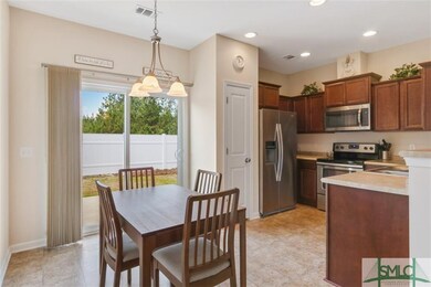 Eat-in area in kitchen