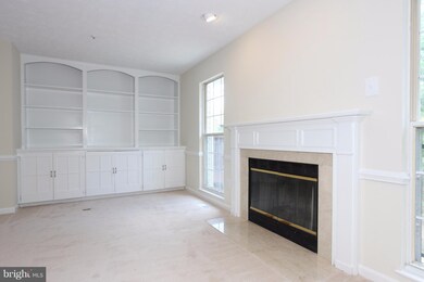 8624 Pine Meadows Dr, Odenton, MD 21113 - photo 4