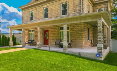 634 Lehigh Gap St, Walnutport, PA 18088 - photo 4