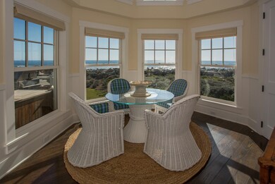 Breakfast Room