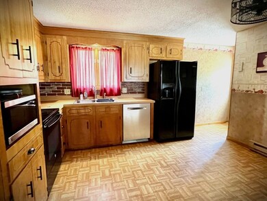 12 Surrey Ln, Webster, MA 01570 - photo 7