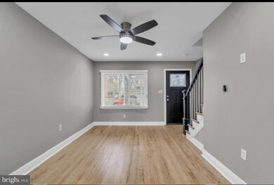 2923 Edgecombe Cir N, Baltimore, MD 21215 - photo 6