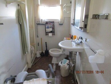 39 Elm St, Freeport, ME 04032 - photo 5