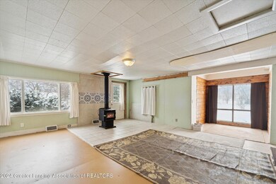 07-469-N-Eifert-Rd-Mason-MI-48854-Window