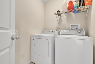 2103 Limestone Ln unit 802, Carpentersville, IL 60110 - photo 2