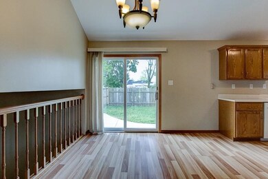 140 Matteson St, Dyer, IN 46311 - photo 4