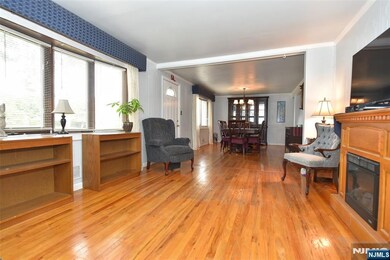 9-08 Mansfield Dr unit 1X, Fair Lawn, NJ 07410 - photo 6