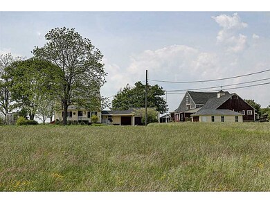 25 Serpentine Rd, Warren, RI 02885 - photo 2