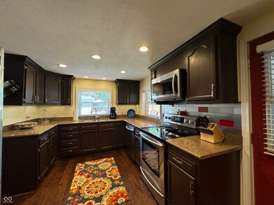 800 W 2nd St, Sheridan, IN 46069 - photo 2