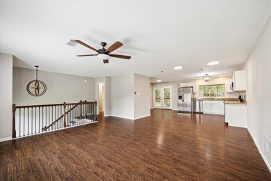 334 Gleneagles Dr, Friendswood, TX 77546 - photo 6